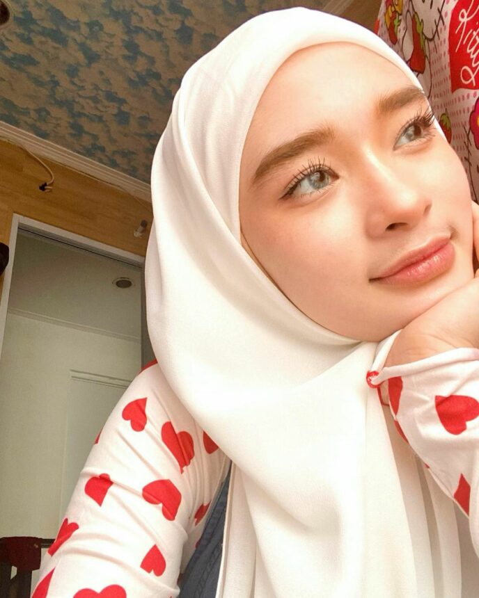 Cekricek.id, Berita Artis dan Berita Seleb - Blak-blakan Inara Rusli menyebut jika dirinya rela dan ikhlas untuk dipoligami, dipaksa minta maaf