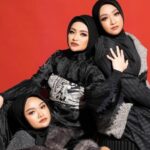 Cekricek.id, Berita Artis dan Berita Seleb - 2 adik perempuan dari Nathalie Holscher kini ternyata telah memutuskan untuk berhijab.