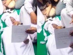 Cekricek.id, Berita Viral - Seorang pria terlihat rela melakukan sumpah pocong untuk membuktikan fitnah yang tidak benar kepadanya