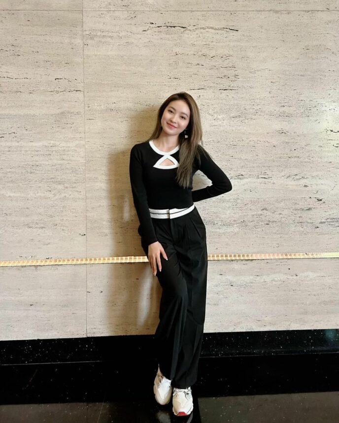 Cekricek.id, Berita Artis dan Berita Seleb - Tampilan seorang selebgram dan artis papan atas, Natasha Wilona selalu terlihat cakep berbagai situasi.