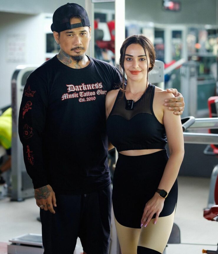 Cekricek.id, Berita Artis dan Berita Seleb - Model cantik Nora Alexandra menuliskan pesan seakan menolak tua bersama suaminya Jerinx. 
