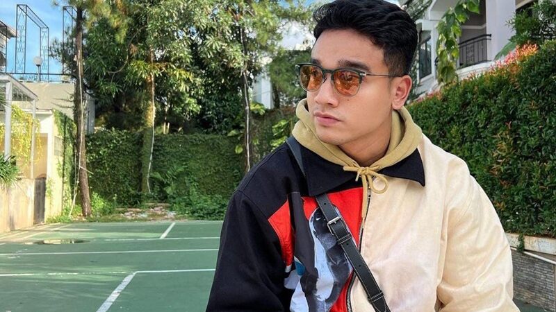 Gerak gerik hingga sorotan mata Fadly Faisal publik saat muncul di media setelah video sang kekasigh Rebecca Kloper beredar di medsos.