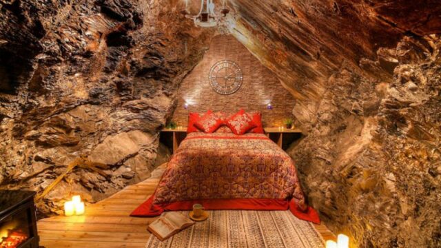 Begini Penampakan Hotel Terdalam di Dunia Deep Sleep di Wales