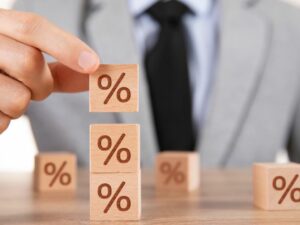 BI Mempertahankan Suku Bunga dan Mengoptimalkan Kebijakan untuk Pertumbuhan Ekonomi