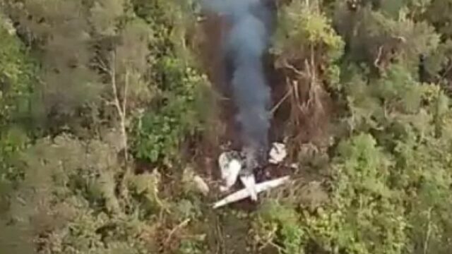 Pesawat SAM Air Ditemukan dalam Kondisi Terbelah di Papua, Evakuasi Ditunda karena Cuaca Buruk