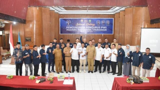 Pengurus PWI Kabupaten Padang Pariaman dan Kota Pariaman Masa Bakti 2021-2024 Dilantik