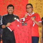 Pelatih Indra Sjafri Berbagi Pengalaman dengan Komunitas Sepak Bola Padang