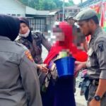 Satpol PP Padang Amankan Pengemis Gendong Bayi 5 Bulan di Perempatan Lampu Merah, Masyarakat Diimbau Tidak Memberi Bantuan