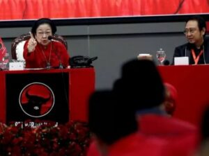 Berita: Megawati Akan Pilih Cawapres Ganjar