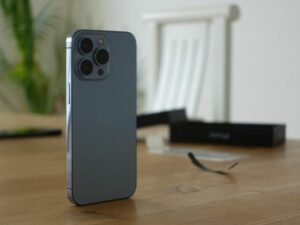 Berita Rihana dan Rihani: Rp35 Miliar Duit Preorder iPhone Dibawa Kabur Si Kembar Rihana dan Rihani, Apa Itu Preorder?