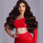 Cekricek.id, Berita Seleb dan Berita Artis – Millen Cyrus tampil cetar dengan setelan outfit berwarna merah cabe. Penampilan itu dia pamerkan dalam hasil pemotretan yang dia jalani belum lama ini. Sontak, hal tersebut menuai banyak reaksi dari netizen yang dibuat terperangah pada penampilannya yang sangat mencolok.