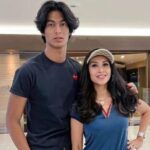 Cekricek.id, Berita Seleb dan Berita Artis – Diah Permatasari merasa kembali muda saat berjalan-jalan santai ditemani oleh anak bujangnya yang tampan. Model dan pemeran yang sudah berusia 52 tahun itu bahkan menyebut keberadannya yang bersanding dengan putranya itu bagaikan sedang bersama seorang kekasih.