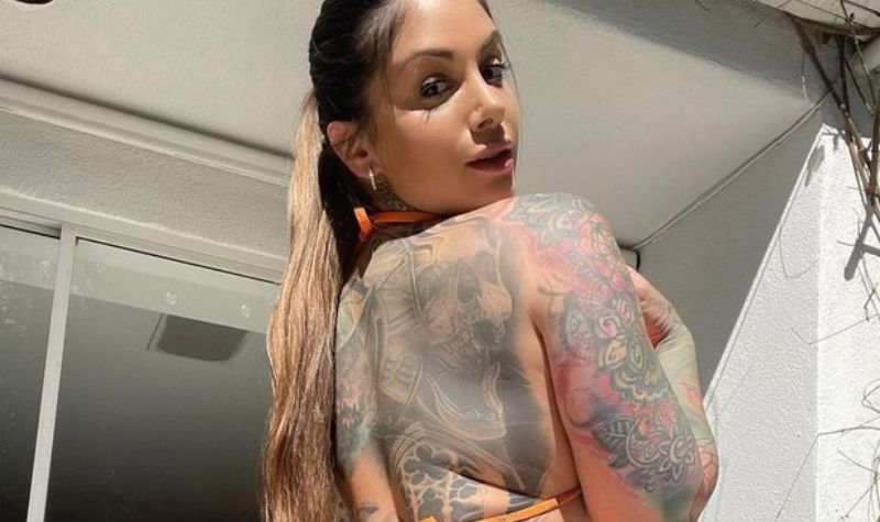 Giuliana Cabrazia, seorang mantan putus sekolah yang awalnya bermimpi hidup dengan gaya bebas, sekarang menghasilkan $10.000 atau sekitar Rp 150 Juta dalam semalam melalui platform OnlyFans. Dalam artikel ini, dia membagikan rahasia kesuksesannya dan memberikan wawasan tentang bagaimana dia meraih kebebasan finansial.