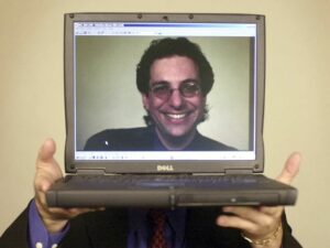 Kevin Mitnick, Peretas Terkenal AS, Meninggal Dunia pada Usia 59 Tahun