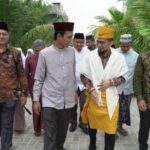 Ustaz Adi Hidayat Cari 10 Remaja Riau untuk Dikuliahkan Gratis Hingga S3 di Luar Negeri