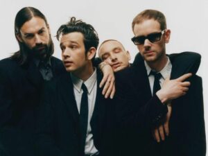 Ciuman Sesama Jenis di Atas Panggung dan Protes UU Anti-LGBT, Konser Band Asal Inggris The 1975 Dihentikan Pemerintah Malaysia