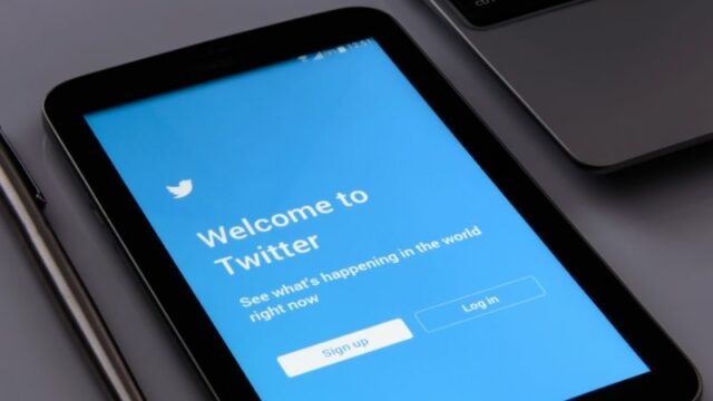 Elon Musk Ubah Logo Twitter dari Burung Menjadi "X"
