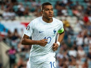 Kylian Mbappe Dilema: Apakah Akan Menerima Tawaran Al Hilal, Real Madrid atau Tetap di PSG?