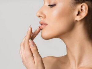 Cara Mengatasi Bibir Kering dan Pecah-Pecah: 5 Langkah Penting yang Harus Anda Ketahui