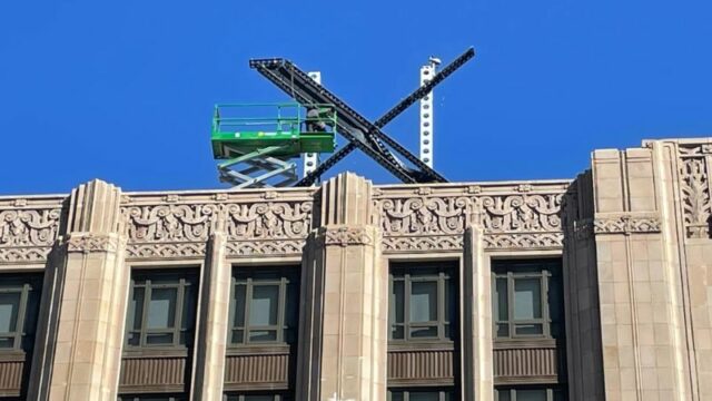 Elon Musk Hadapi Investigasi San Francisco atas Pemasangan Logo 