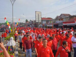 Perayaan HUT RI ke 78 di Dharmasraya: Jalan Santai Penuh Kejutan dan Hadiah Menarik!