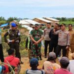 Kapolres Pasaman Barat dan Forkopimda memasang plang larangan di kawasan hutan Air Bangis sebagai upaya pencegahan perusakan. Kapolres mengingatkan ancaman pidana selama 10 tahun penjara dan denda maksimal Rp5 milliar.