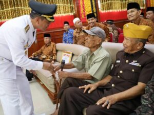 Pemko Pariaman Gelar Silaturahmi Pasca-Upacara HUT RI ke-78 dengan Para Veteran