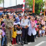 Antusiasme Tinggi Warga Padang Panjang Sambut Pawai Kemerdekaan