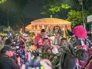 Karnaval Cahaya Merah Putih 2023: Refleksi Kemajuan Pariwisata Sumbar di Era Pasca-Pandemi