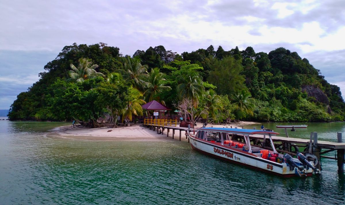 Pulau Putri - 10 Destinasi Wisata Menakjubkan di Tapanuli Tengah yang Wajib Dikunjungi