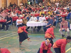 Kerukunan Sumatera Barat Terpancar dalam Bazar Merah Putih HTT Padang