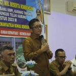 Wali Kota Padang, Hendri Septa, Inisiasi Program 'Berkantor Sehari' di Kecamatan Bungus Teluk Kabung