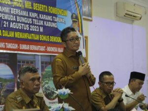 Wali Kota Padang, Hendri Septa, Inisiasi Program 'Berkantor Sehari' di Kecamatan Bungus Teluk Kabung