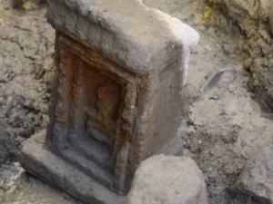 Penemuan Emas Kuno dan Bayi Terkremasi di Carthage: Tanda Pengorbanan kepada Dewa Kuno?