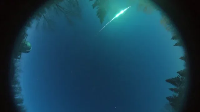 Meteor Hijau Melintas dan Menerangi Langit Turki: Fenomena Alam yang Mengagumkan