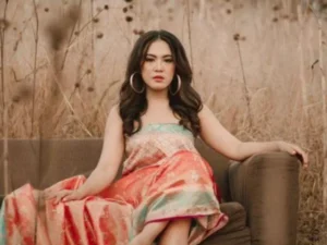 Chitra Raspati Guncang Dunia Musik Indonesia dengan 'Pilu' - OST Sang Superstar
