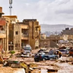Banjir Libya: Banjir besar di Libya meningkatkan korban jiwa menjadi ribuan setelah dua bendungan di Derna runtuh. Situasi mendesak memerlukan respons cepat dan bantuan internasional.