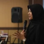 Kisah inspiratif Apia Dewi Agustin, anak petani dari Gunung Lawu yang meraih beasiswa penuh S1 hingga S3 di Universitas Gadjah Mada. Tekad dan semangatnya mematahkan stigma tentang pendidikan bagi anak desa.