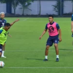 Persib Bandung menghadapi tantangan besar dengan absennya beberapa pemain kunci jelang pertandingan melawan Persikabo 1973 di BRI Liga 1 2023/24. Siapa saja yang absen?