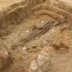 Penemuan Misterius: Prajurit Frankish dari Abad Pertengahan Ditemukan Bersama Senjatanya di Ingelheim, Jerman