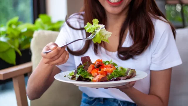 OMAD: Apa Dampak Diet Satu Kali Makan Sehari pada Tubuh Kita?