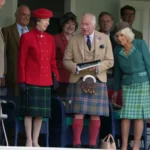 Raja Charles Kenakan Tartan Saat Hadiri Permainan Tradisional di Braemar