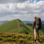 Cekricek.id - Kuasai Seni Keselamatan Backpacking Solo: Tips Penting untuk Petualang
