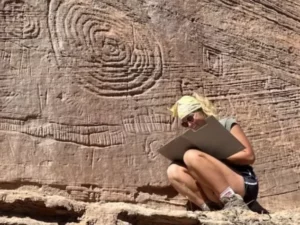 Cekricek.id - Mengungkap Misteri Kalender Batu di Castle Rock Pueblo