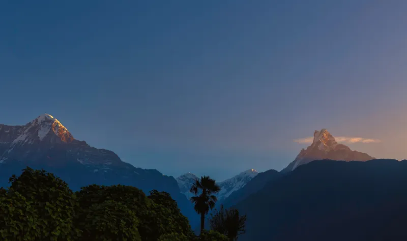 Cekricek.id - Gunung Machhapuchhre: Keunikan, Keindahannya dan Misteri Puncak yang Tidak Boleh Didaki