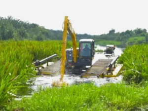 Berita Riau Hari Ini: Pemkab Bengkalis Bersihkan Sungai Siak Kecil untuk Atasi Banjir