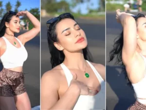 Nora Alexandra Pamer Belahan Dada di Video Iklan, Netizen: Meledak...
