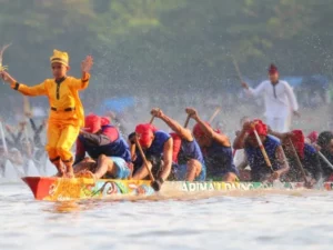 Berita Riau Hari Ini: Festival Pacu Jalur di Kuansing Masuk TOP 10 Kharisma Event Nusantara 2024