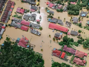 Cekricek.id - Berita Riau Hari Ini: Banjir Riau meluar, BPBD meminta bantuan Pusat. Lebih dari 4.600 KK terdampak.