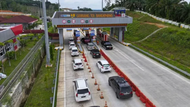 Cekricek, Berita Riau Hari Ini: Tol Pekanbaru-Dumai Alami Lonjakan Tertinggi, 303.446 Kendaraan Padati Perjalanan Nataru